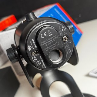 Micrófono USB Logitech Blue Yeti multi patron