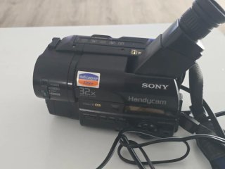Sony Handycam CCD-TR411E Video8 XR funcionando per