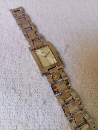 Reloj LOTUS