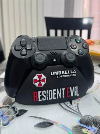 Supporto Controller PS4 Resident Evil