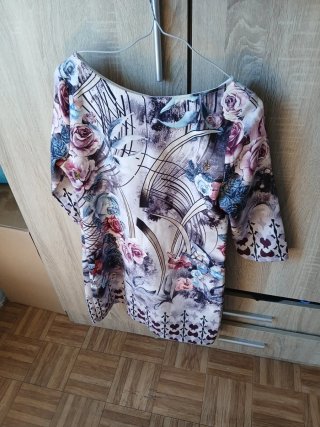 Vestido floral manga larga