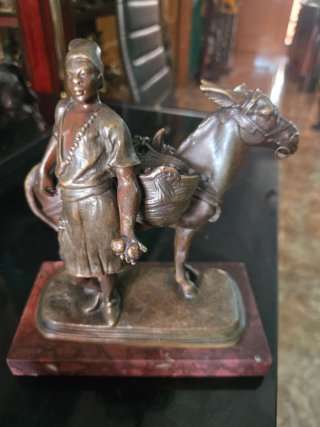 Figura bronce hombre con burro S.XIX Australia