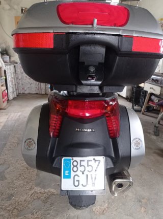 Honda Deauville 700 - Cambio por custom