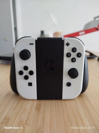 Nintendo Switch OLED Bianca + Giochi