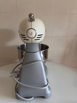 Robot Amasadora Smeg
