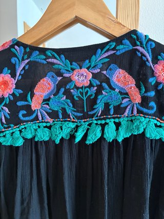 Chaqueta fina bordada