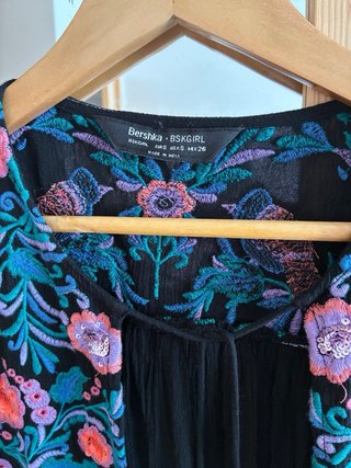 Chaqueta fina bordada