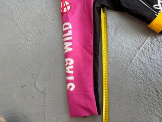 Chaqueta mujer estampada No Rules