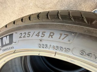 Neumáticos Michelin 225/45/17 94V