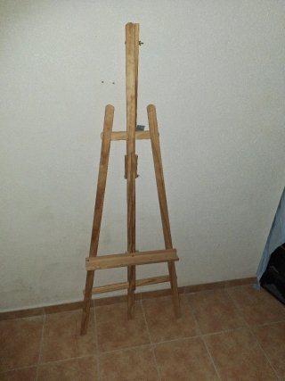 Caballete de madera para pintar