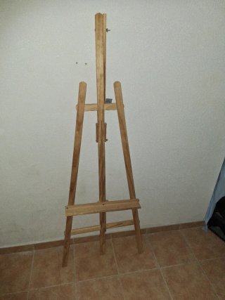 Caballete de madera para pintar