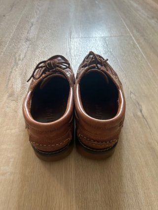 Nauticos de piel marrones