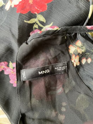 Blusa gasa floral manga larga