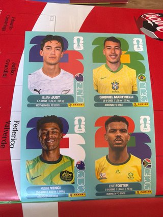 Álbum Panini Mundial 2026 + 6 pegatinas