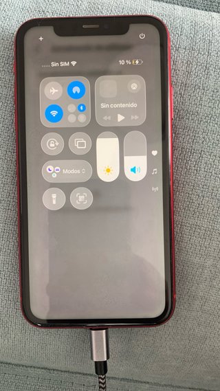 iPhone 11 Rosso 64GB batteria 100%