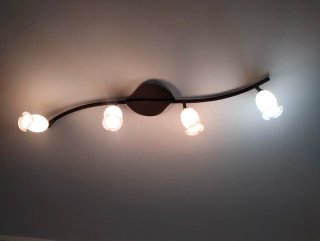 Lámpara de techo curva