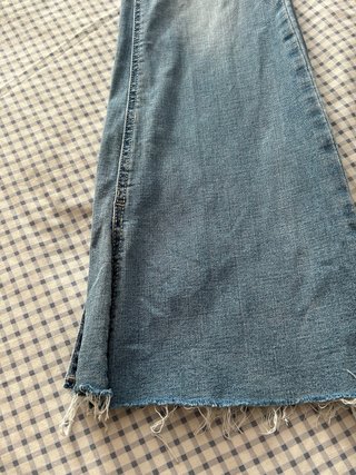Pantalón vaquero acampanado Stradivarius azul