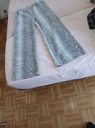 Pantalón ancho estampado