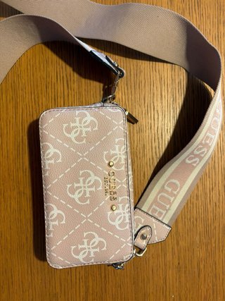Bolso bandolera Guess rosa con monedero