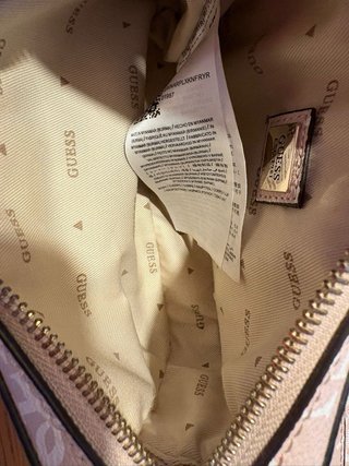 Bolso bandolera Guess rosa con monedero
