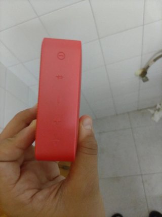 Altavoz JBL Go Essential Rojo