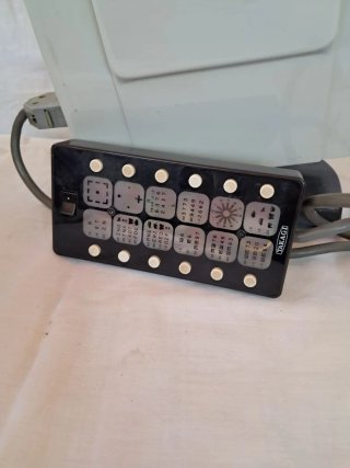 Proyector Optotipos Takagi