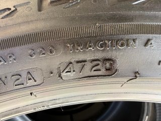 Neumáticos Bridgestone 225/40/19 93Y