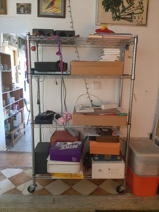 Estantería metálica multiusos