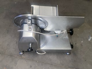 Cortadora de fiambre profesional