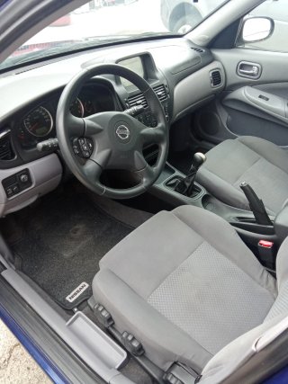 Nissan Almera 2004