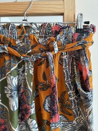 Pantalón corto estampado floral