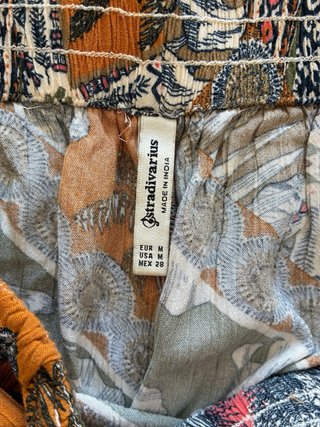 Pantalón corto estampado floral