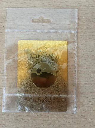 Carta Pokémon Pikachu Vuelo Dorada 618