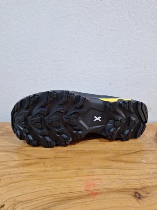La Sportiva Zapatillas Trail Running Negras y Amar