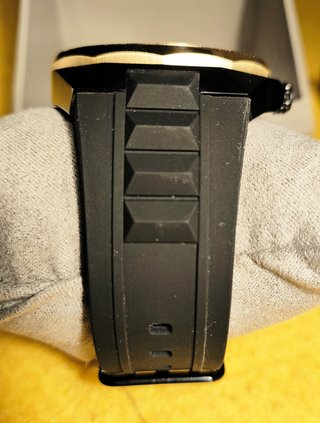 Reloj GUESS nuevo, negro
