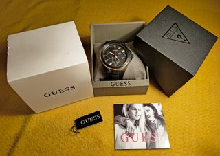 Reloj GUESS nuevo, negro