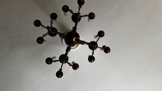 Lámpara araña antigua de bronce