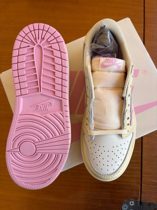 Nike Jordan 1 Shy pink travis scott  Taglia 33.5