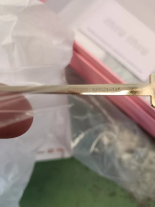 Occhiali da sole Miu Miu oro e neri