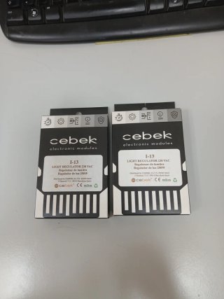 Regulador de Luz Cebek I-13 230V 250W