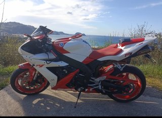 Yamaha R1