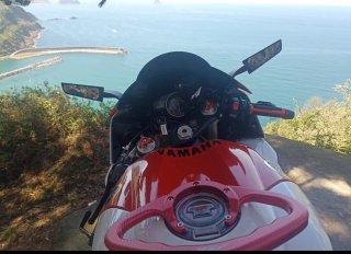 Yamaha R1