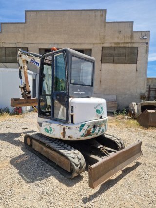 Miniexcavadora HANIX H36R