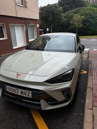 CUPRA Leon 2025