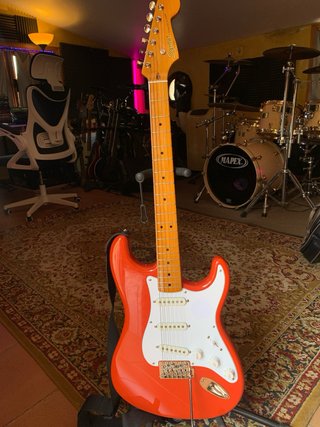 Guitarra Squier Fender Stratocaster Roja