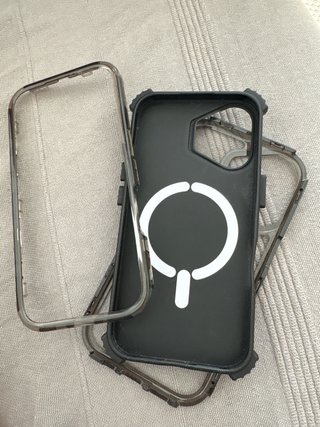 Funda iPhone 16 MagSafe Negra antigolpes