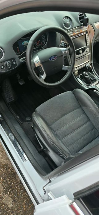 Ford Mondeo 2009 2.0 titanium