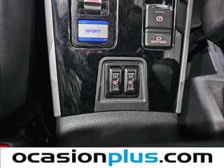 Mitsubishi Outlander 2.4 PHEV Kaiteki 4WD Auto 165 kW (224 CV)