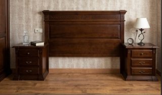 Armario de madera maciza