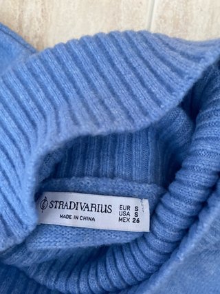 Jersey cuello vuelto azul